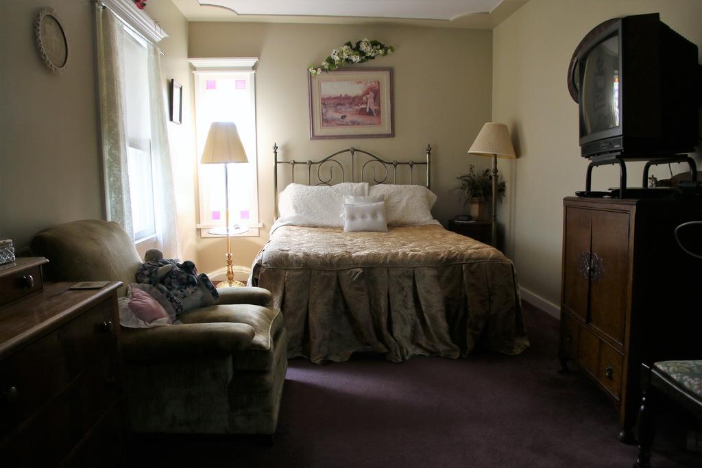 The Palm Hotel Jamestown Extérieur photo