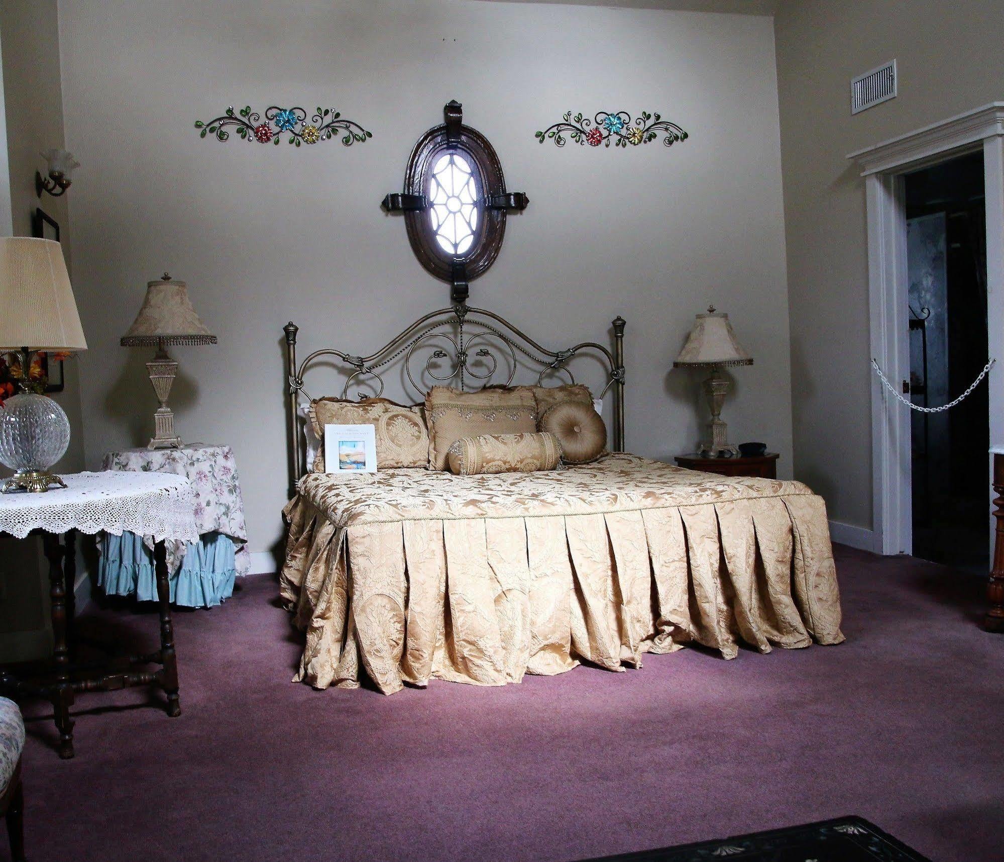 The Palm Hotel Jamestown Extérieur photo