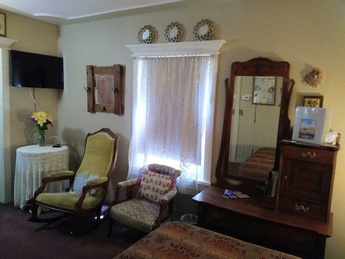 The Palm Hotel Jamestown Extérieur photo