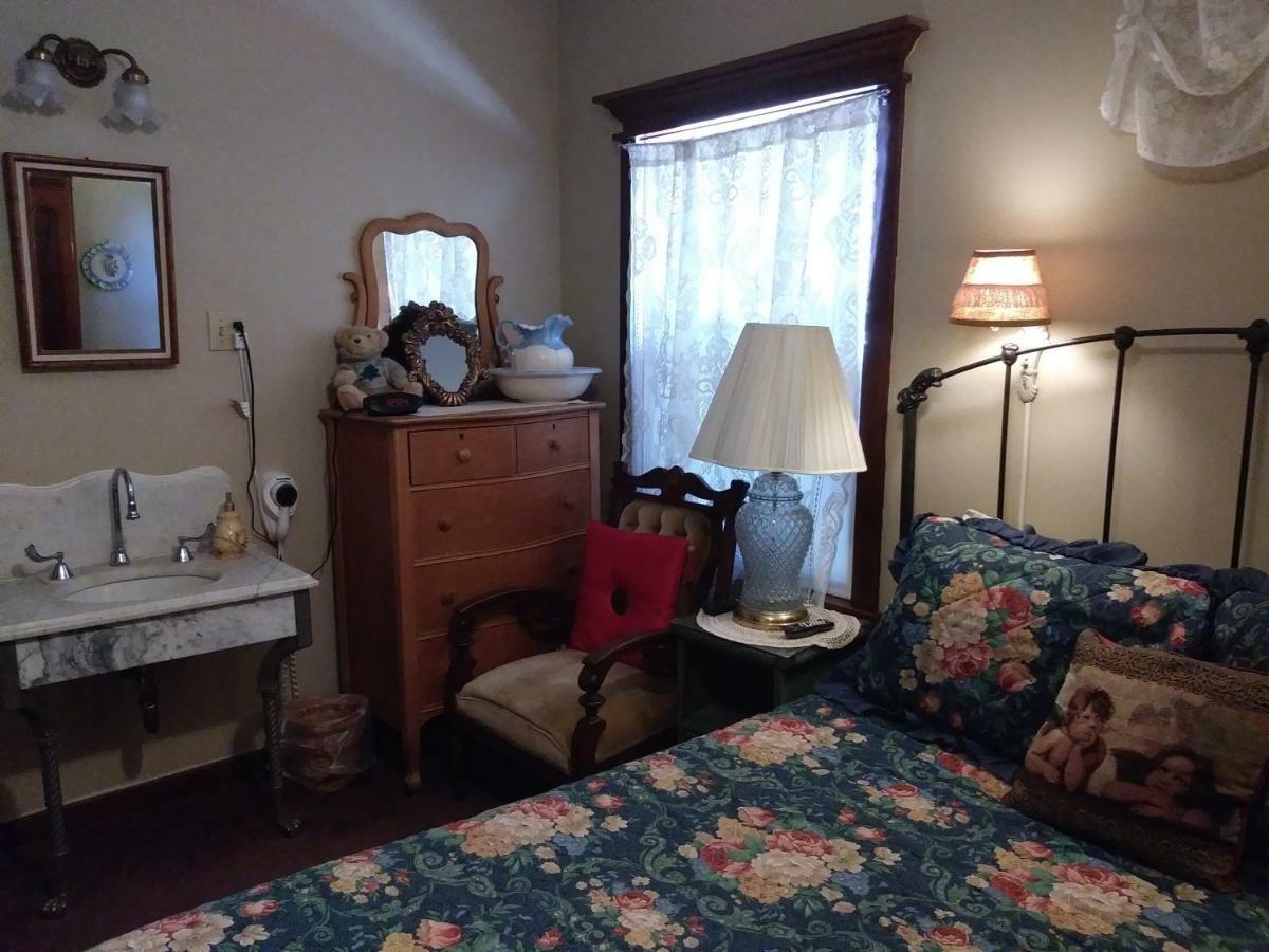 The Palm Hotel Jamestown Extérieur photo