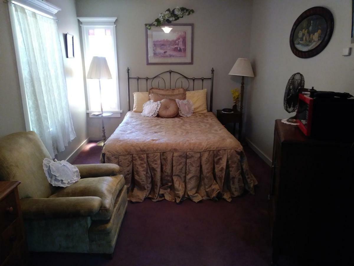 The Palm Hotel Jamestown Extérieur photo